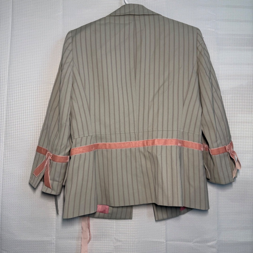 Kasper Skirt Suit 4 Gray Pink Pinstripe Ribbon Trim Blazer and Skirt Set‎ - Picture 7 of 11